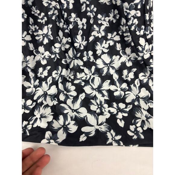 Vintage Women’s Lounger House Dress Short Sleeve SMALL Black White Floral - Picture 5 of 7